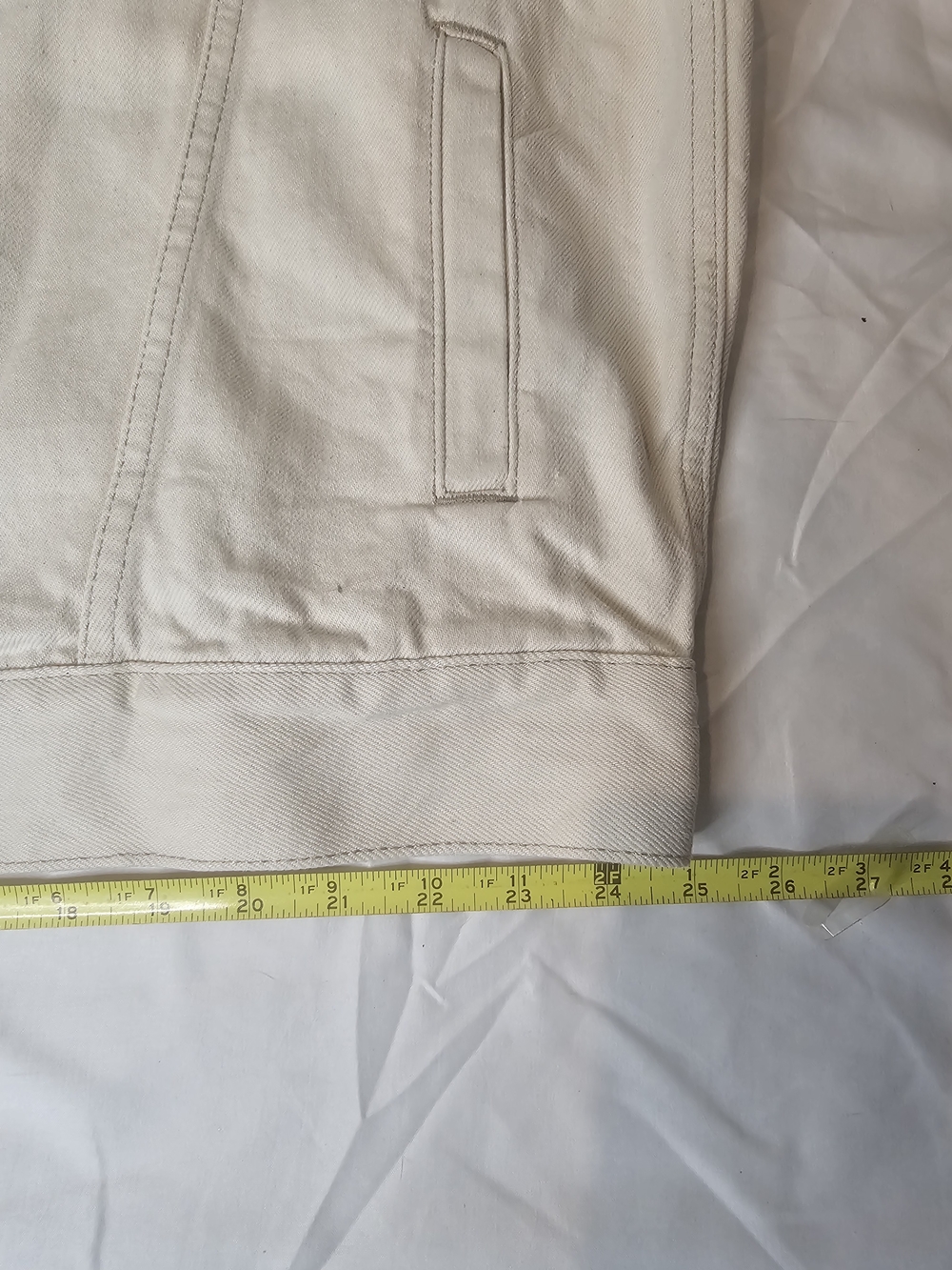 Old Navy Men's Cream Button-Front Canvas Jacket.  Size XL.  Chest Meas. 30" Flat - Picture 7 of 10
